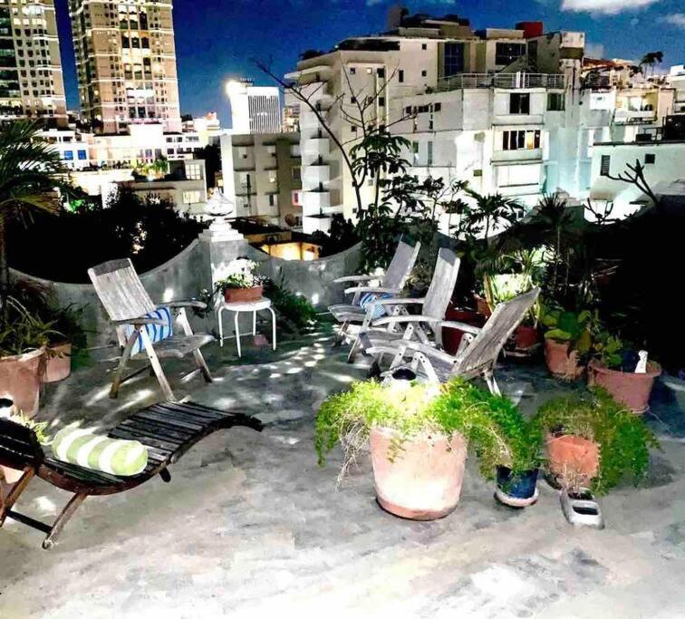 Fresh Tropical Colonial Style Walk-Up- Rooftop Terrace- Beach View San Juan Exterior foto