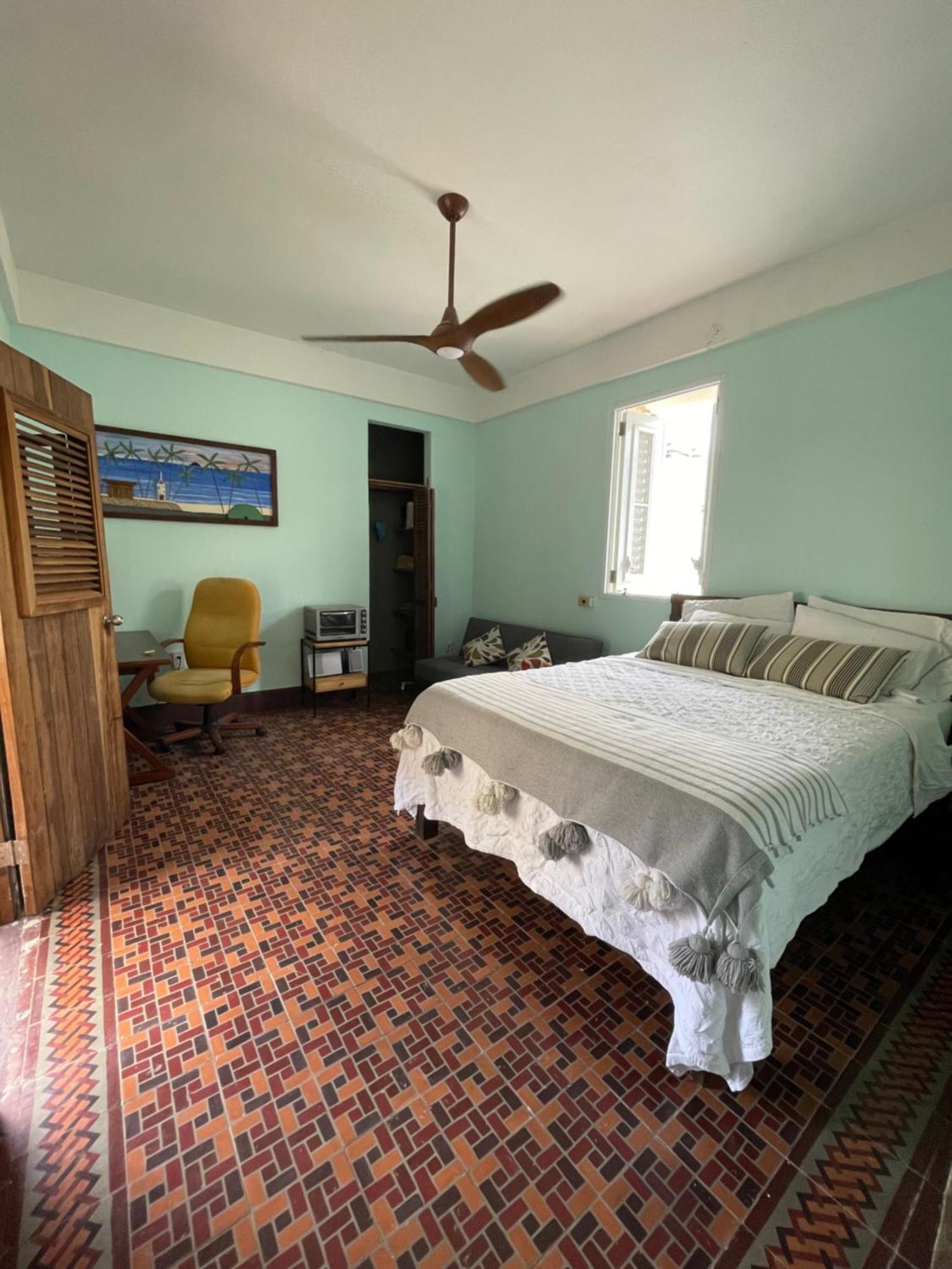 Fresh Tropical Colonial Style Walk-Up- Rooftop Terrace- Beach View San Juan Exterior foto