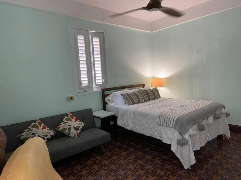 Fresh Tropical Colonial Style Walk-Up- Rooftop Terrace- Beach View San Juan Exterior foto